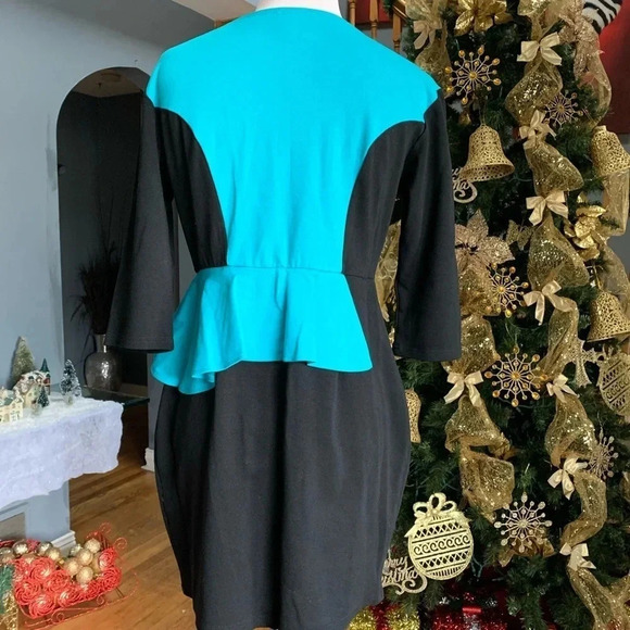 Dots Ruffle Peplum Dress - Picture 4 of 6